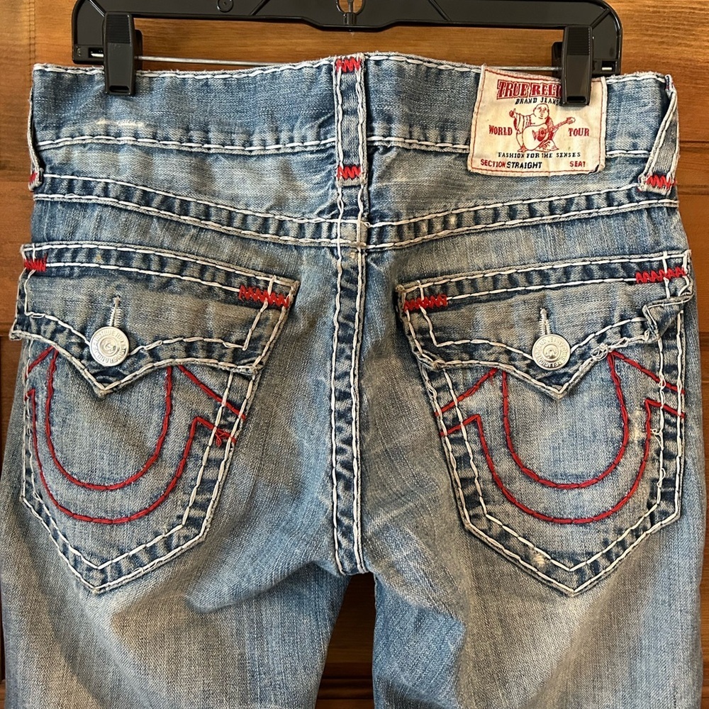 True Religion "WORLD TOUR" Men’s/ size 31/ Ricky Red Stitch Super T jeans - Picture 9 of 16